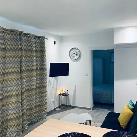 Maisonnette en hyper centre d’Orléans Esterno foto